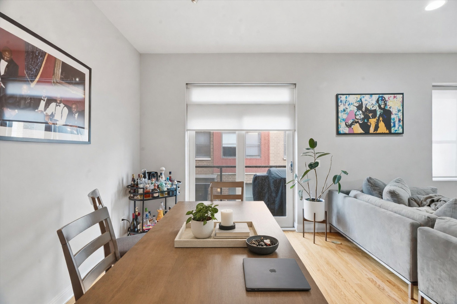 648 West 16th Street, Unit 2 Chicago, IL 60616 - Photo 19 of 19 a living room with furniture and painting on the wall