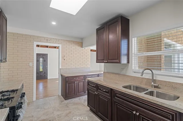 $5,875 | 5741 East 23rd Street, Long Beach, CA 90815