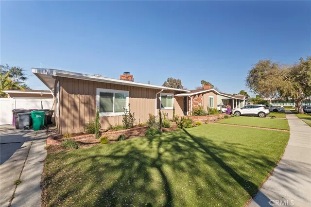 $5,875 | 5741 East 23rd Street, Long Beach, CA 90815