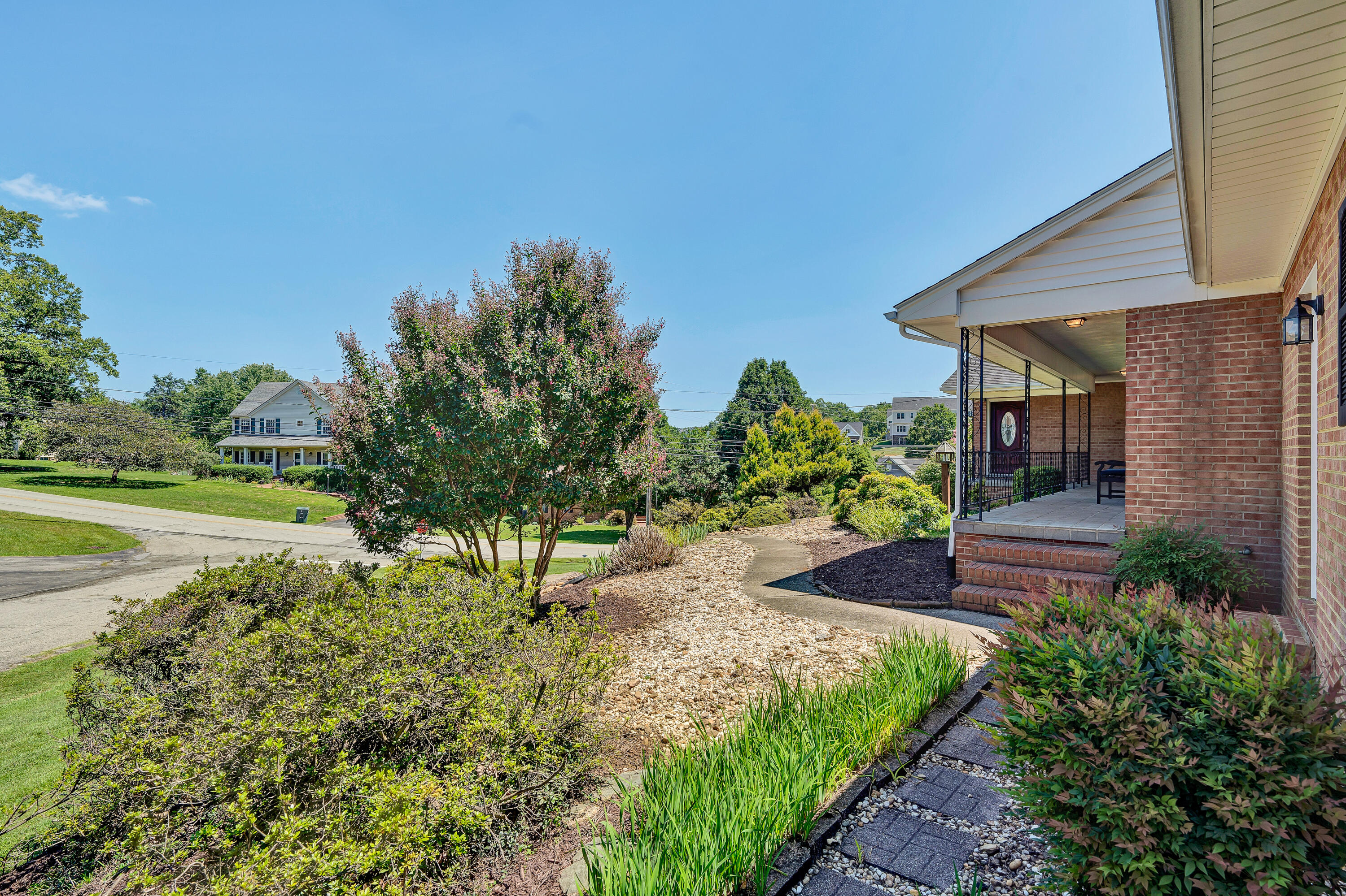 235 Diamond Road Salem, VA 24153 - Photo 54 of 59 Front View toward Street