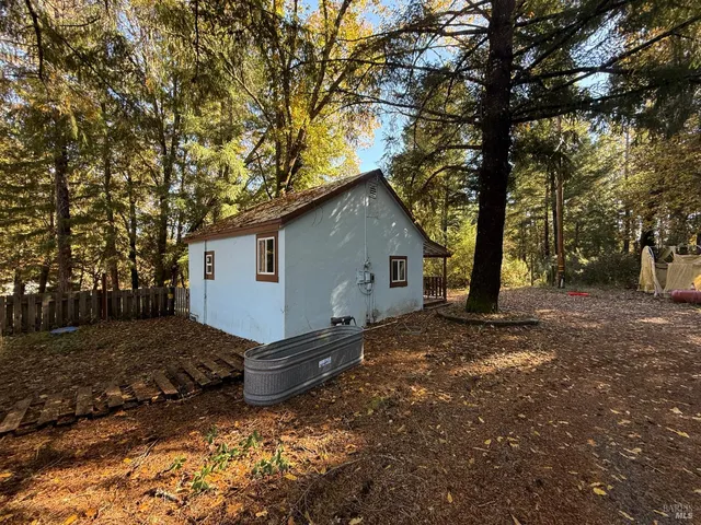 $599,000 | 770 Branscomb Road, Laytonville, CA 95454