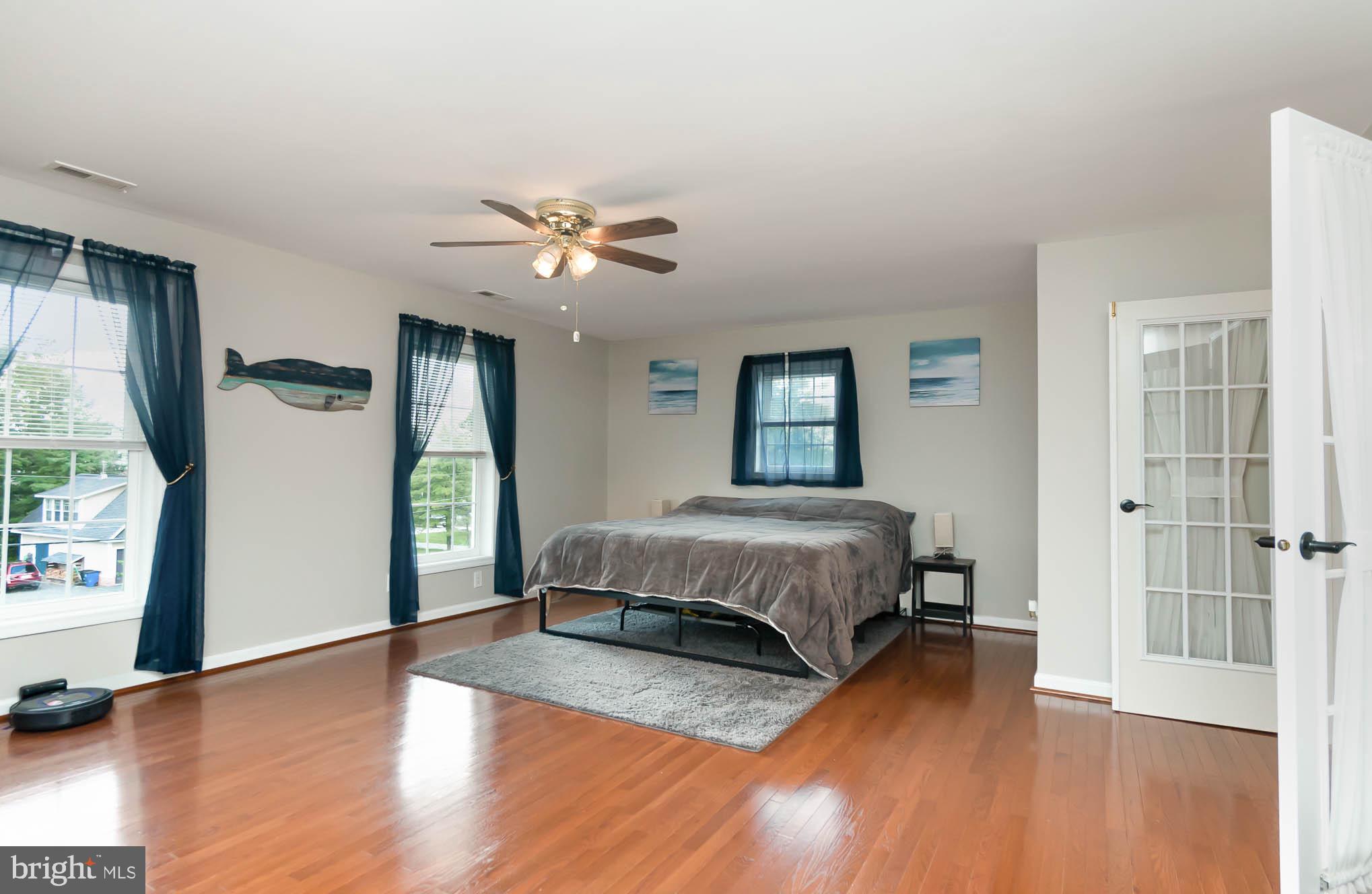 827 Seneca Park Road Middle River, MD 21220 - Photo 29 of 49 Primary Bedroom