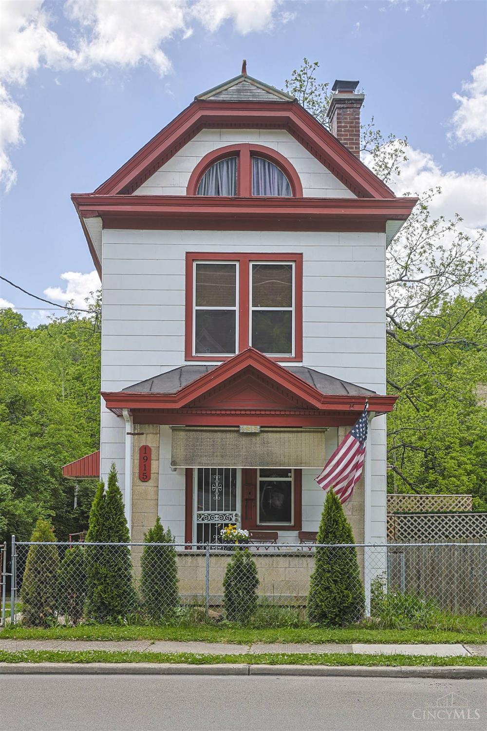 1915 West Fork Road Cincinnati, OH 45223 - Photo 2 of 46