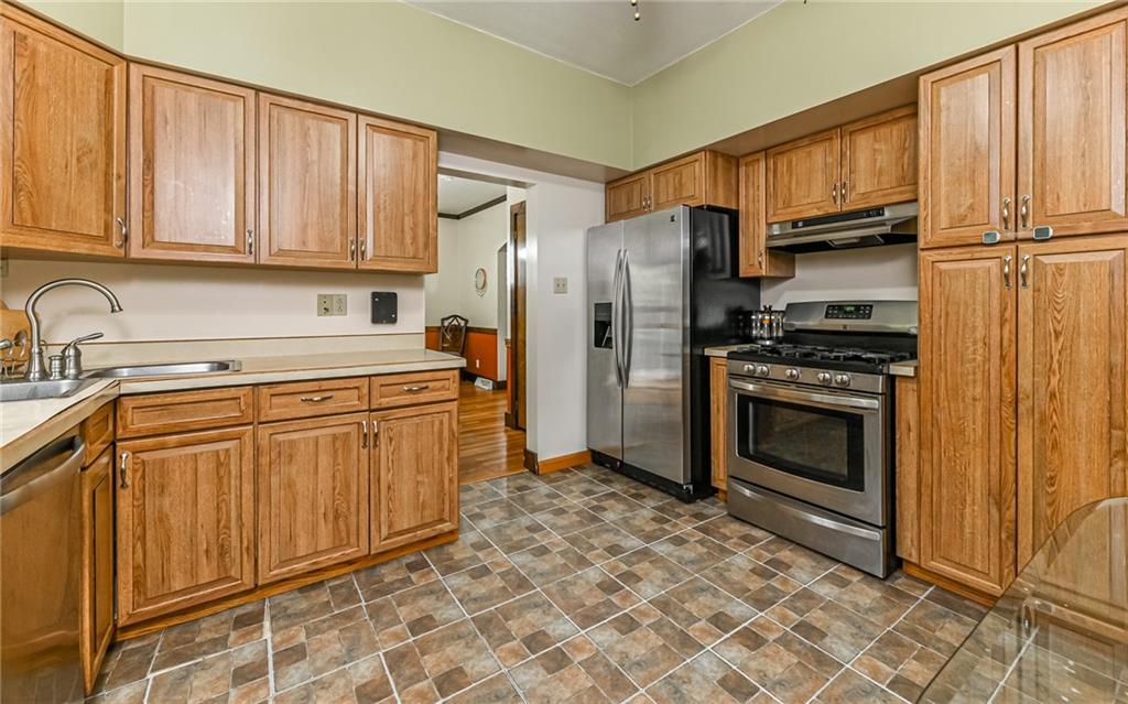 4257 Evergreen Road Pittsburgh, PA 15214 - Photo 10 of 23 Gallery Image 10