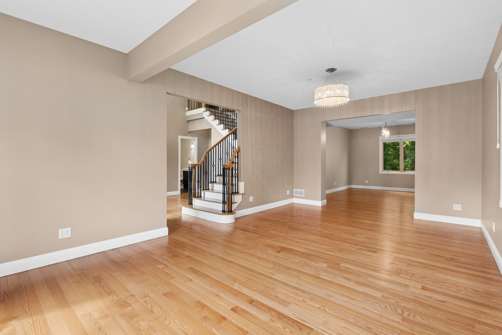 262 9th Street Wheeling, IL 60090 - Photo 4 of 27
