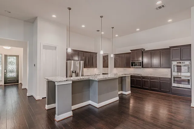 $3,750 | 112 Sundown Ridge Place, The Woodlands, TX 77375