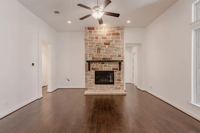 $3,750 | 112 Sundown Ridge Place, The Woodlands, TX 77375