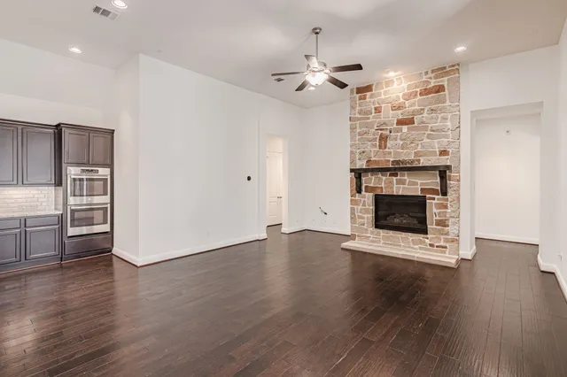 $3,750 | 112 Sundown Ridge Place, The Woodlands, TX 77375