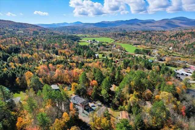 $1,095,000 | 535 Sylvan Park Road, Unit 1, Stowe, VT 05672