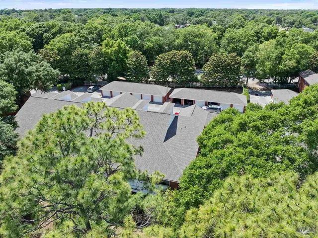 $270,000 | 5870 Spanish Trail, Unit E, Pensacola, FL 32504