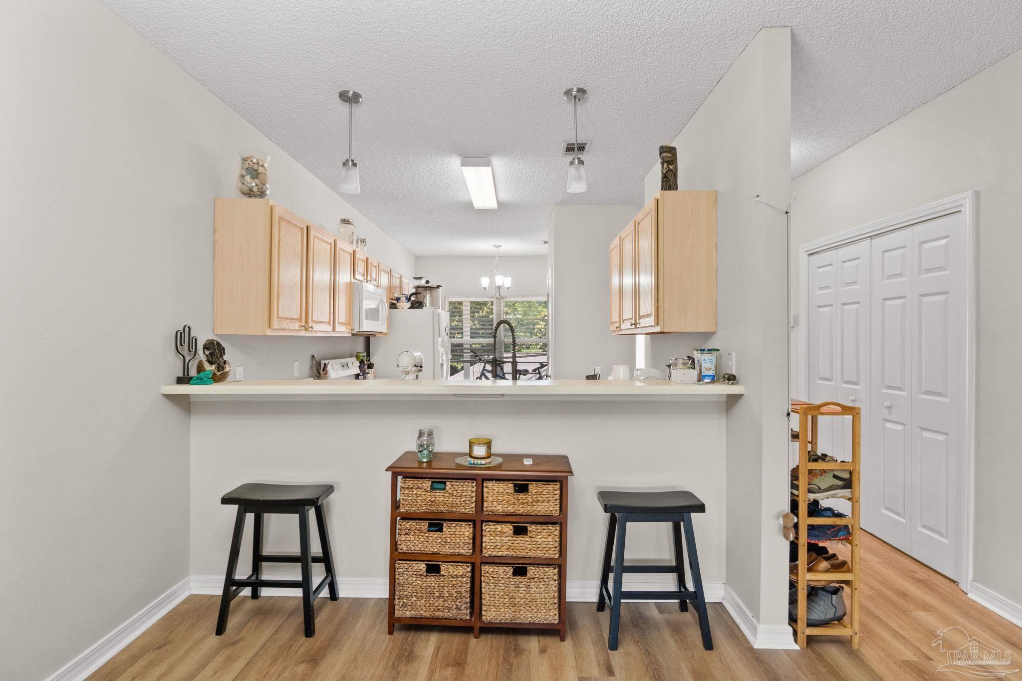 5870 Spanish Trail, Unit E Pensacola, FL 32504 - Photo 5 of 37