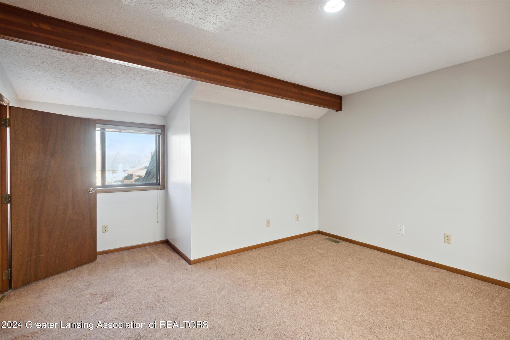 205 East Jolly Road, Unit A13 Lansing, MI 48910 - Photo 26 of 40 27-205-E-Jolly-Rd-A13-Lansing-MI-48910-W