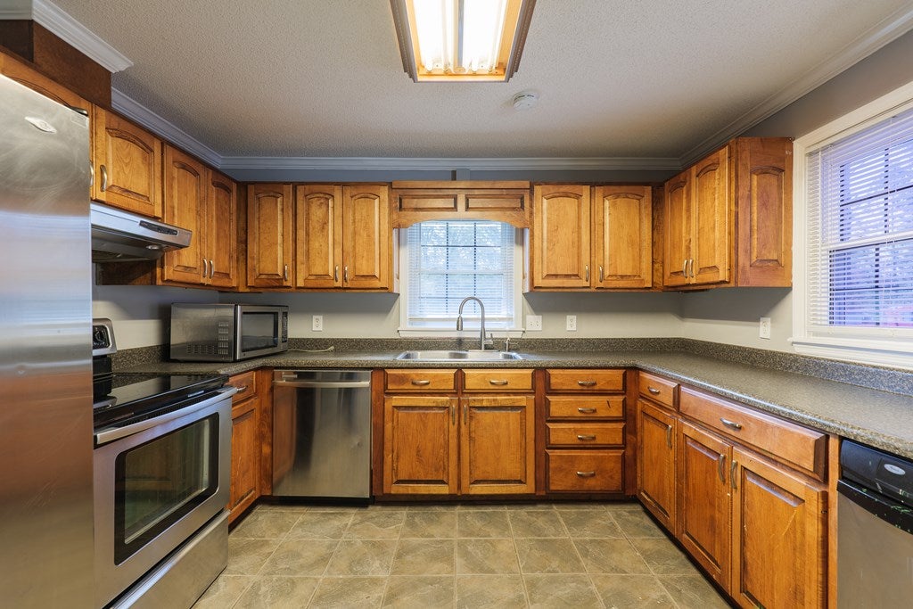 5251 Vann Road Valdosta, GA 31606 - Photo 11 of 33 Gallery Image 11