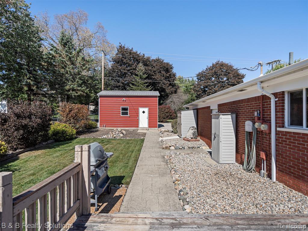 319 Kidder Road Almont, MI 48003 - Photo 43 of 50