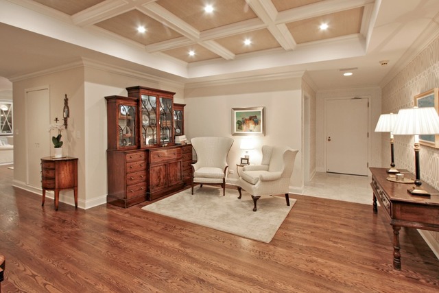 533 North Mayflower Road, Unit A Lake Forest, IL 60045 - Photo 12 of 24