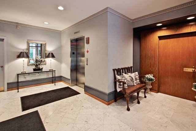 533 North Mayflower Road, Unit A Lake Forest, IL 60045 - Photo 18 of 24