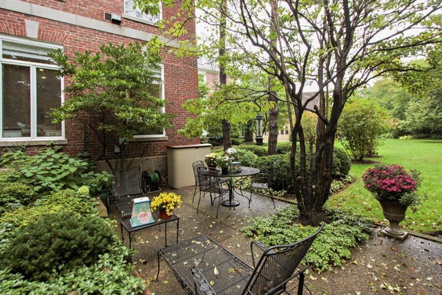 533 North Mayflower Road, Unit A Lake Forest, IL 60045 - Photo 21 of 24