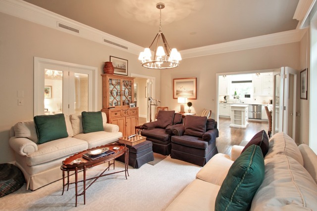 533 North Mayflower Road, Unit A Lake Forest, IL 60045 - Photo 8 of 24