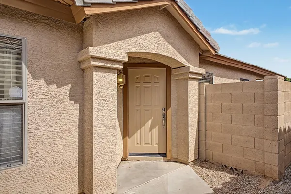 $2,250 | 10970 West Sheridan Street, Avondale, AZ 85392