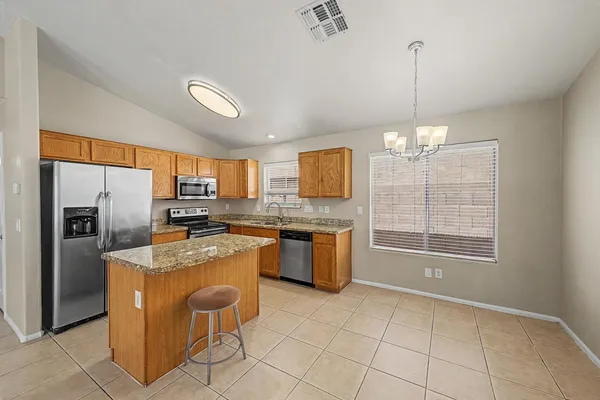 $2,250 | 10970 West Sheridan Street, Avondale, AZ 85392