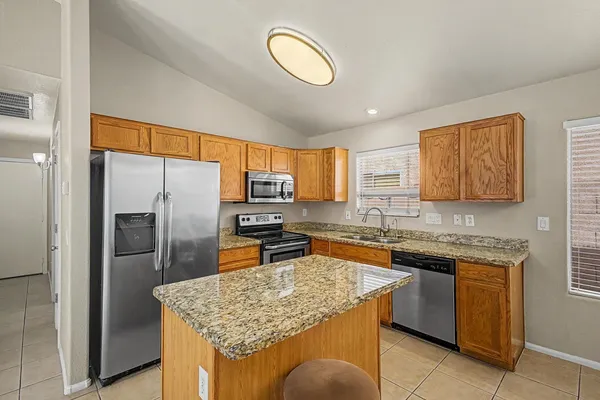 $2,250 | 10970 West Sheridan Street, Avondale, AZ 85392