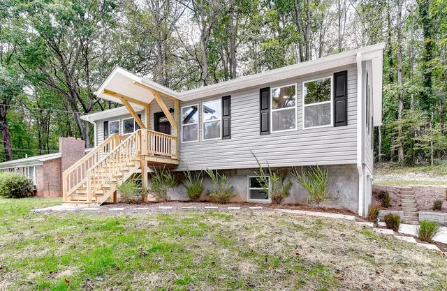 $360,000 | 32 Liberty Circle, Candler, NC 28715