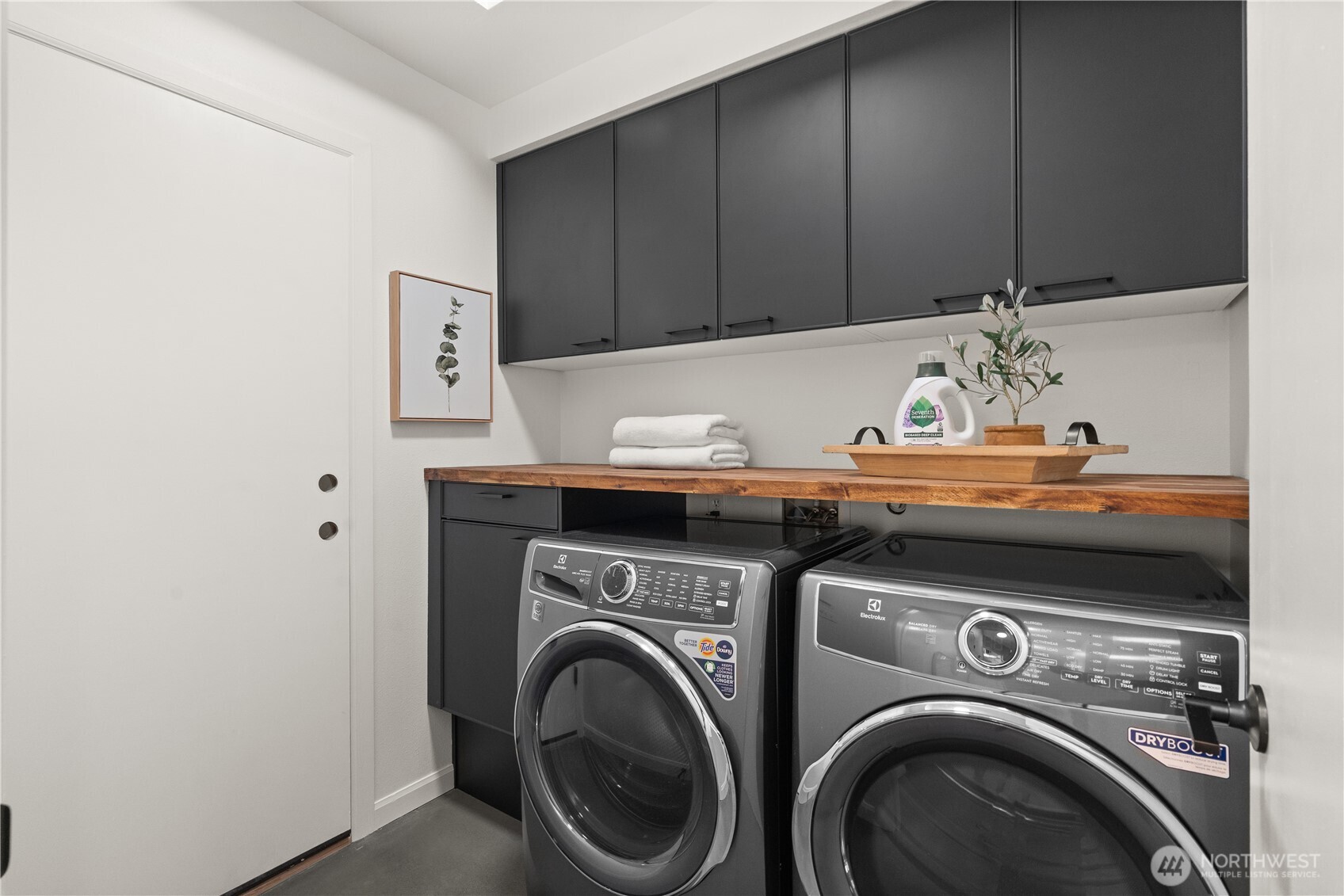 23210 Fitzgerald Road, Unit 2 Bothell, WA 98021 - Photo 21 of 26 a utility room with dryer and washer