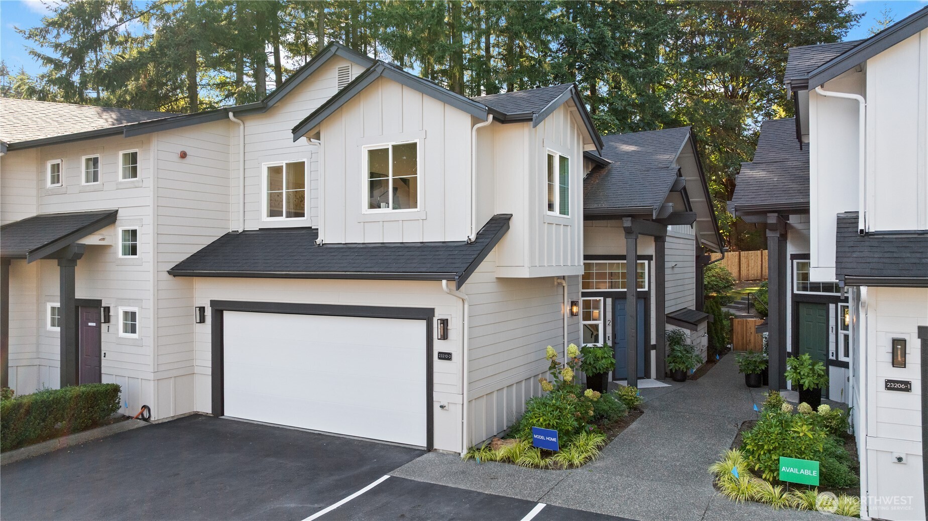 23210 Fitzgerald Road, Unit 2 Bothell, WA 98021 - Photo 25 of 26 a front view of a house with garden