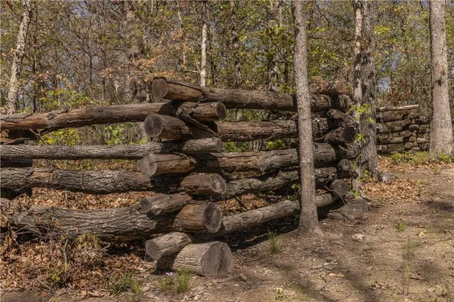 $399,900 | 27064 Hickory Tree Lane, Lincoln, MO 65338