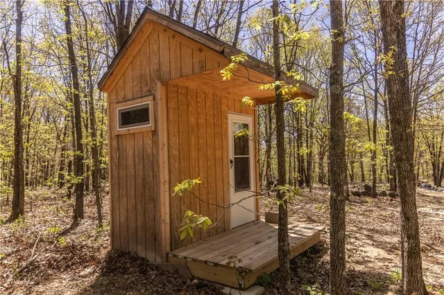 $399,900 | 27064 Hickory Tree Lane, Lincoln, MO 65338