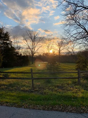 $1,575 | 37W793 Binnie Road, Unit 1, Dundee, IL 60118