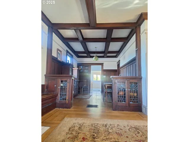 $450,000 | 175 South 6th Street, Reedsport, OR 97467