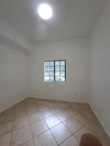 $2,400 | 2801 Riverside Drive, Unit 407, Coral Springs, FL 33065