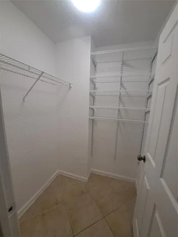 $2,400 | 2801 Riverside Drive, Unit 407, Coral Springs, FL 33065