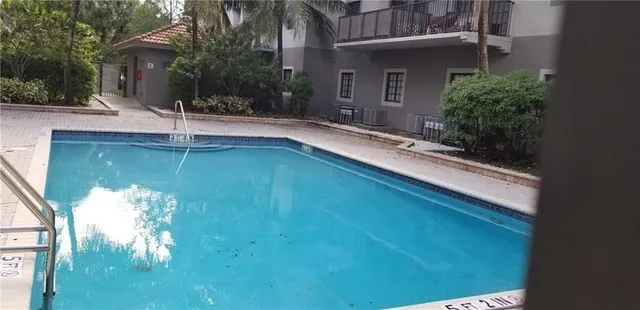 $2,400 | 2801 Riverside Drive, Unit 407, Coral Springs, FL 33065