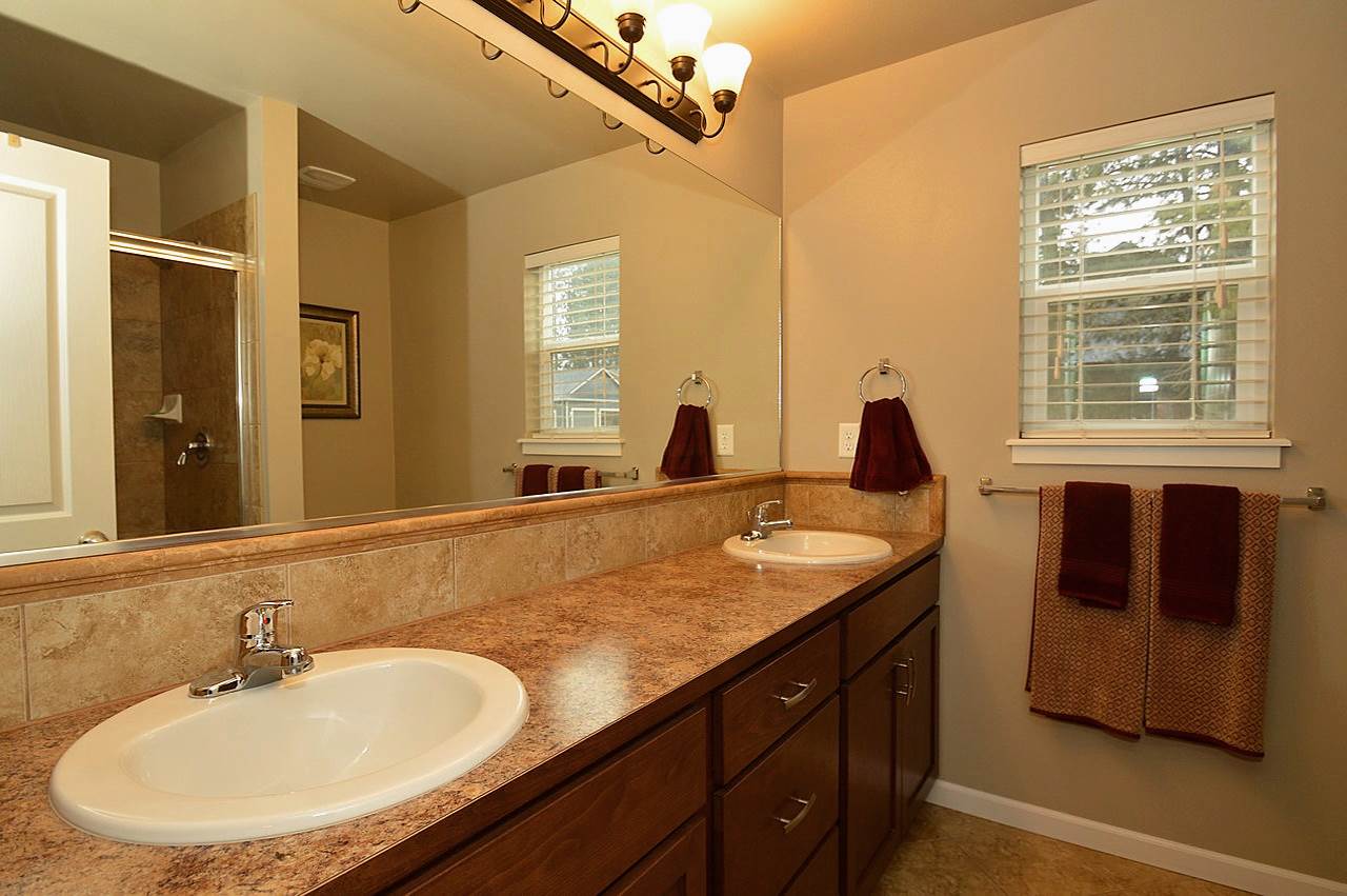 721 East Cooper Lane Colbert, WA 99005 - Photo 12 of 20 Gallery Image 12