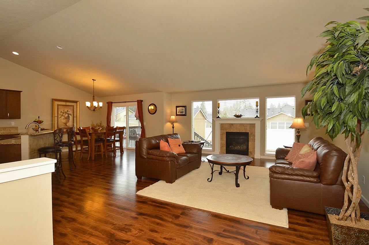 721 East Cooper Lane Colbert, WA 99005 - Photo 4 of 20 Gallery Image 4