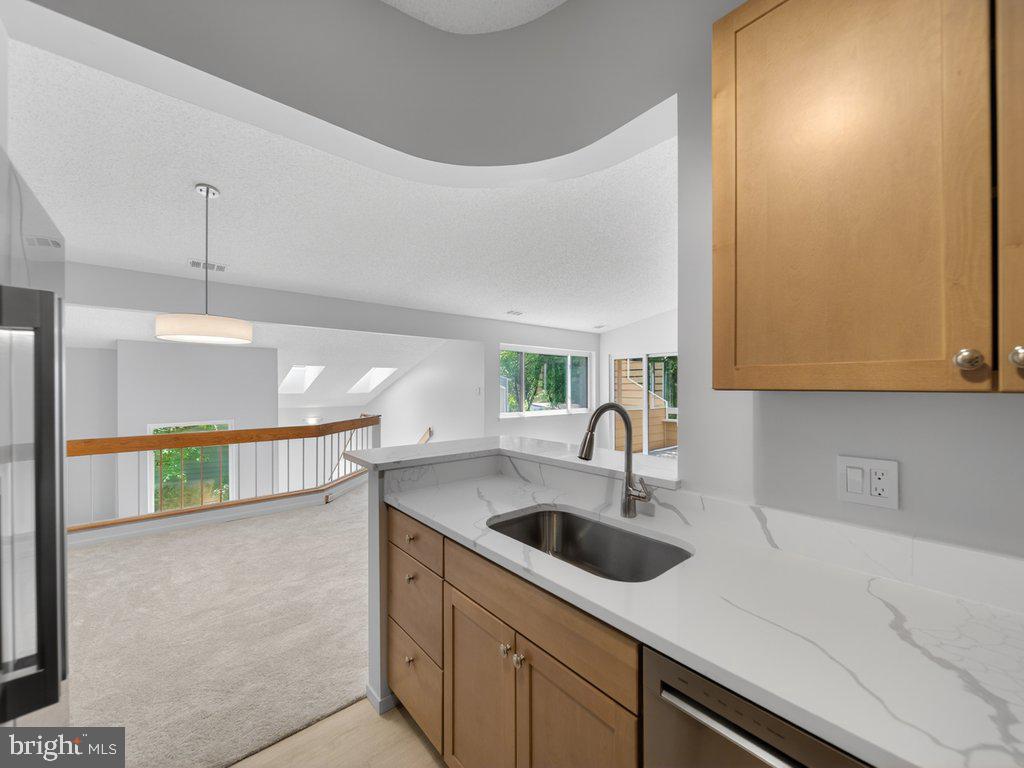 1917 Villaridge Drive Reston, VA 20191 - Photo 16 of 35