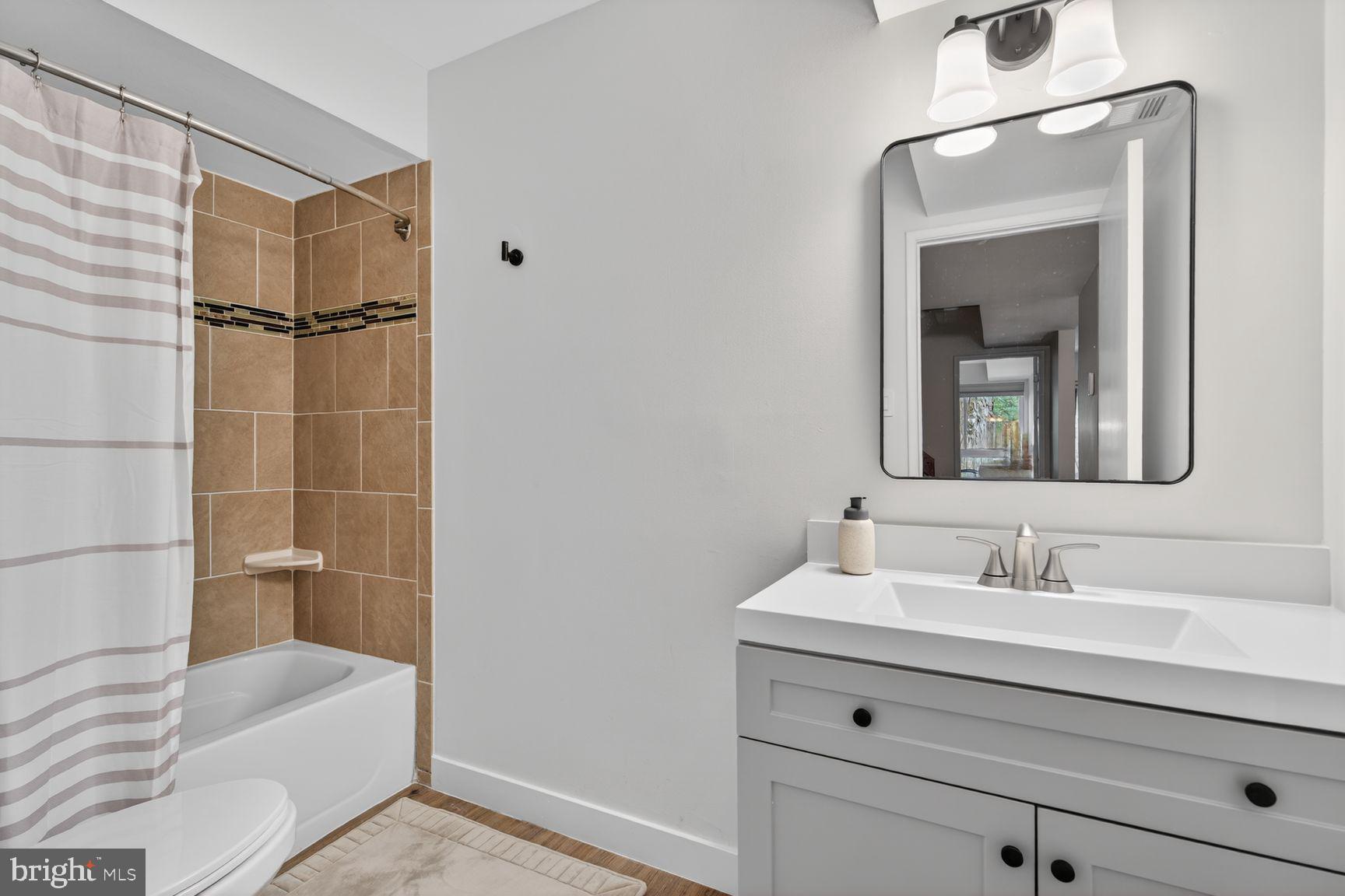 11131 Saffold Way Reston, VA 20190 - Photo 18 of 25