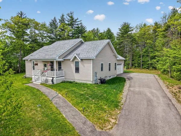 $599,000 | 128 Pemigewasset Drive, Conway, NH 03813
