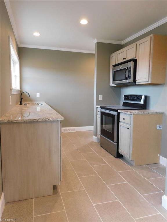 866 North Franklin Road Mount Airy, NC 27030 - Photo 13 of 17 Gallery Image 13