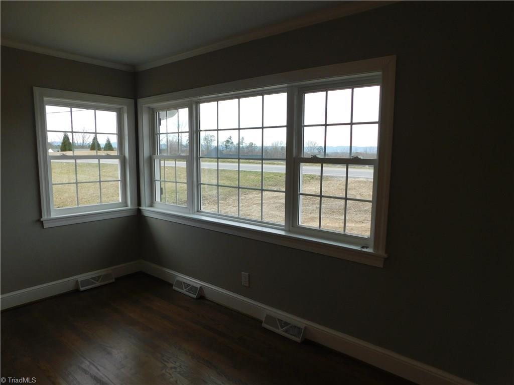 866 North Franklin Road Mount Airy, NC 27030 - Photo 3 of 17 Gallery Image 3
