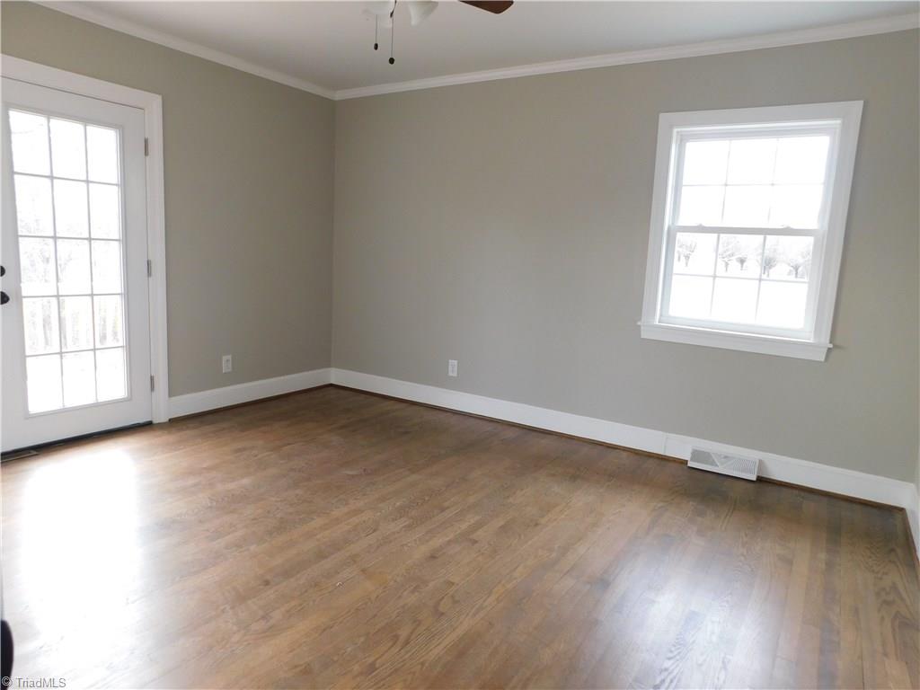 866 North Franklin Road Mount Airy, NC 27030 - Photo 5 of 17 Gallery Image 5