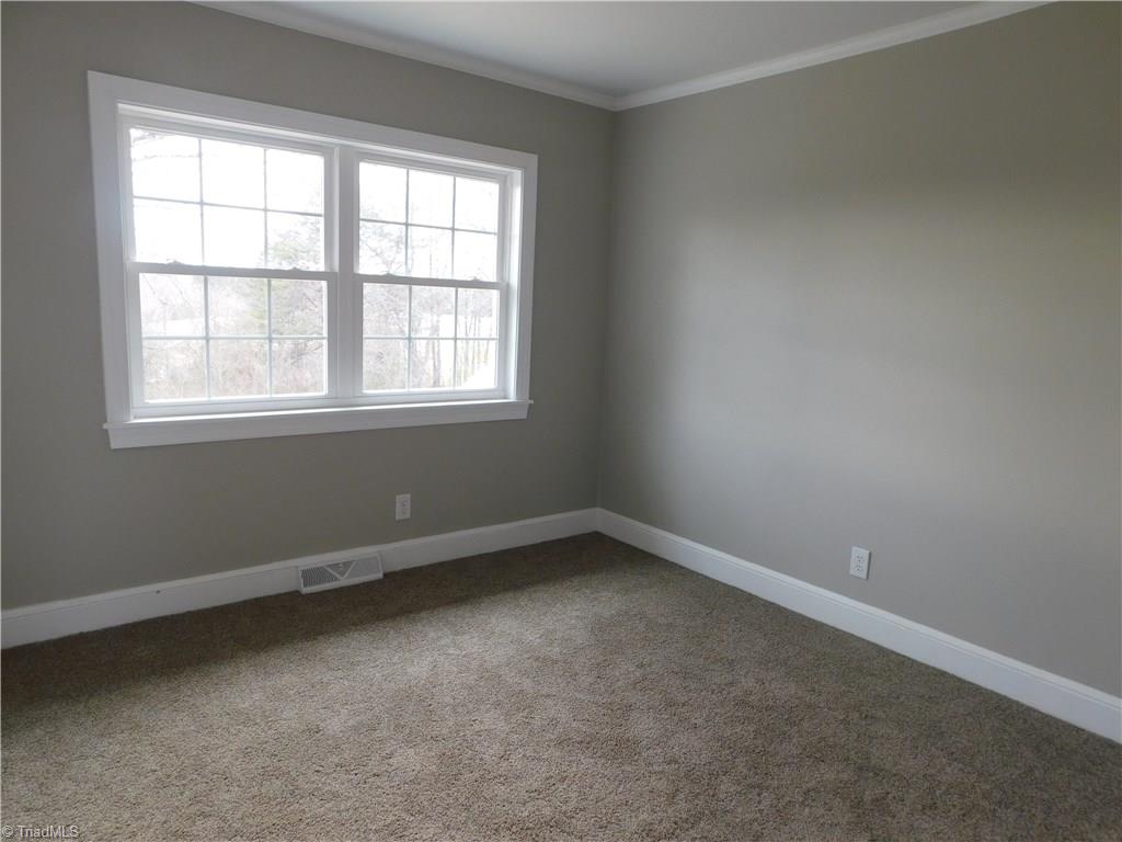 866 North Franklin Road Mount Airy, NC 27030 - Photo 6 of 17 Gallery Image 6