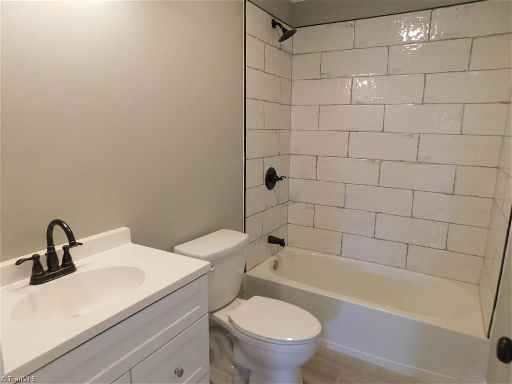 866 North Franklin Road Mount Airy, NC 27030 - Photo 8 of 17 Gallery Image 8