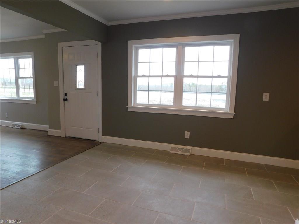 866 North Franklin Road Mount Airy, NC 27030 - Photo 9 of 17 Gallery Image 9