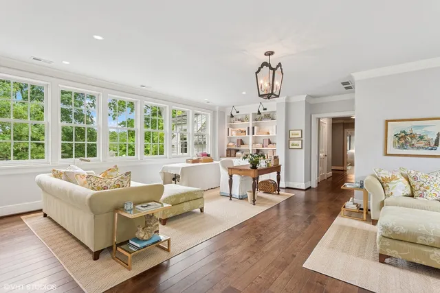 $6,499,000 | 34-w093 Army Trail Road, Wayne, IL 60184