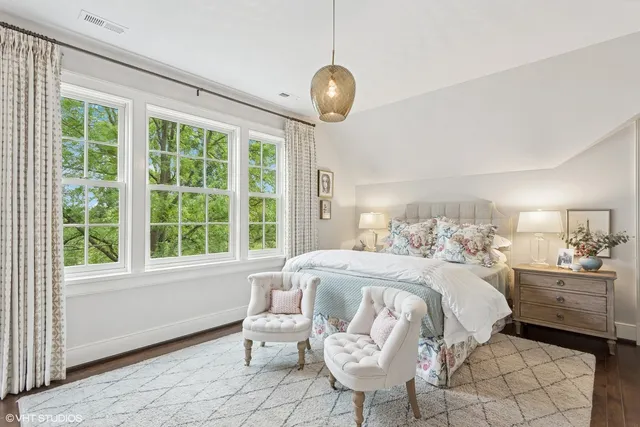 $6,499,000 | 34-w093 Army Trail Road, Wayne, IL 60184