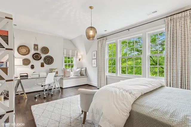 $6,499,000 | 34-w093 Army Trail Road, Wayne, IL 60184