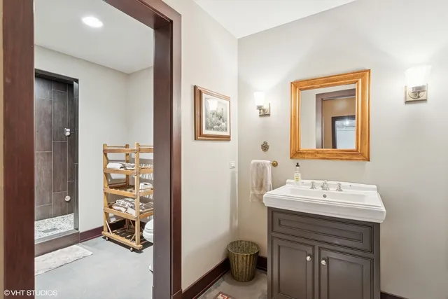 $6,499,000 | 34-w093 Army Trail Road, Wayne, IL 60184